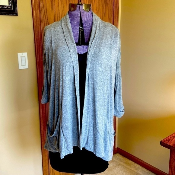 🦄 𝅺Tea n Rose Thin Gray Draped Cardigan with Pockets Medium - Picture 10 of 10